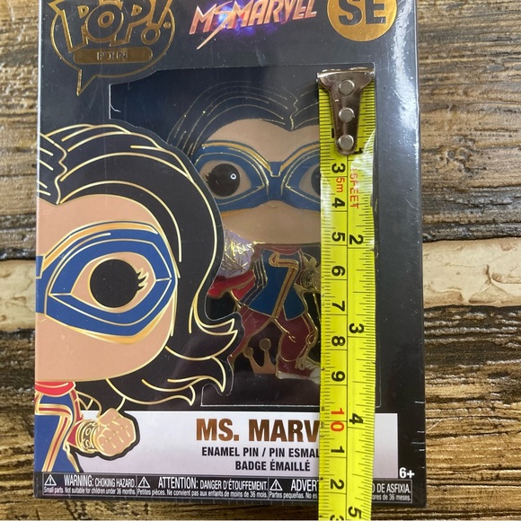 Funco Pop enamel pin Ms Marvel - Picture 4 of 6